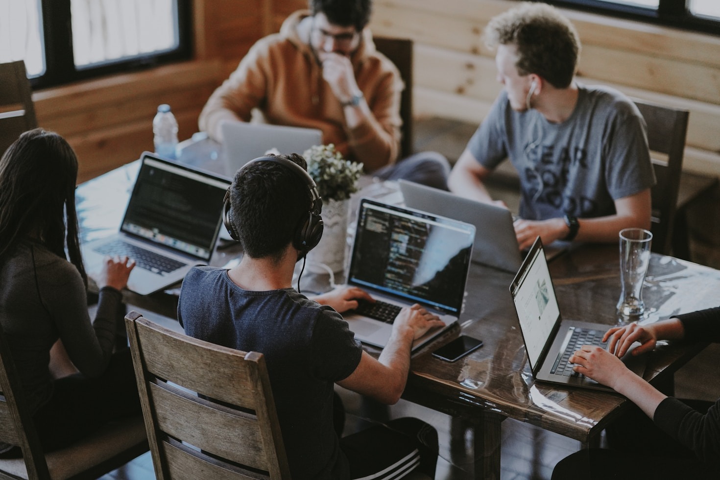 Five Ways to Kickstart Your Startup with DIBA